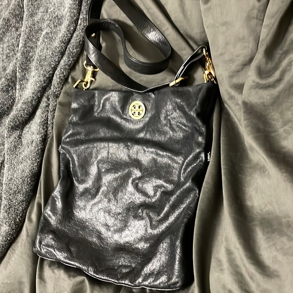 Handbags - Tory Burch shoulder/crossbody leather bag, excellent condition